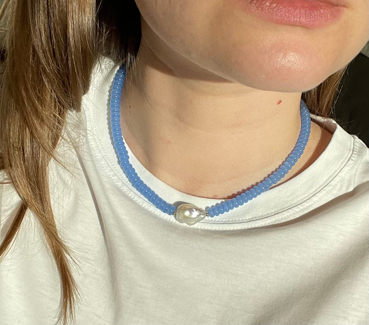 Ethereal Pearl Necklace (Blue)
